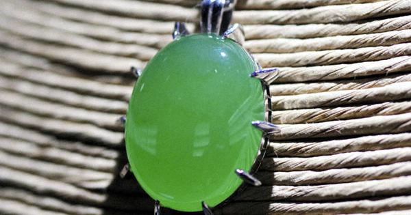 奇跡のヒスイ、展示 糸魚川大火で無傷 フォッサマグナミュージアム