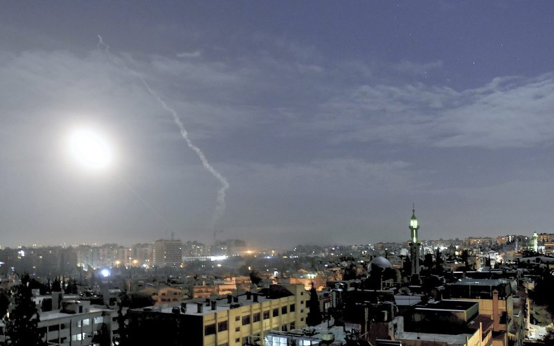 イスラエル シリア領内施設をまた空爆 対イラン強硬姿勢 毎日新聞