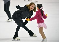フィギュア フィギュアのリプニツカヤさんが都内でスケート教室 空気感や醍醐味伝える 写真特集1 10 毎日新聞