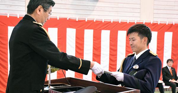 県警察学校 初任科卒業式 治安守る 熱い使命感 香川 毎日新聞