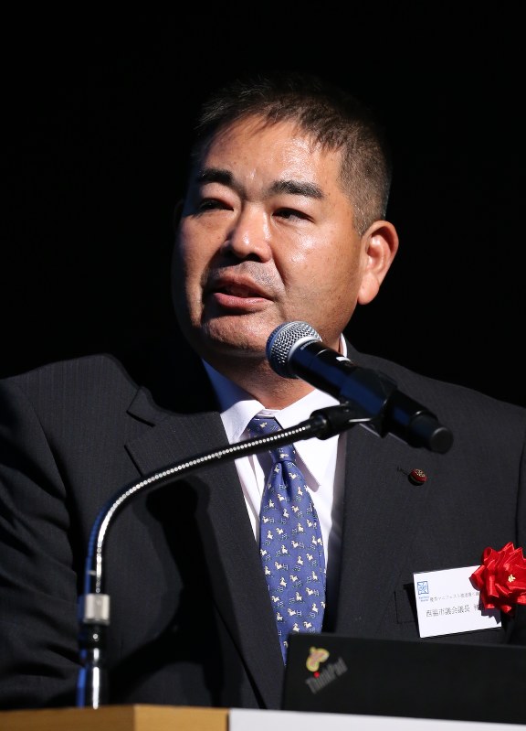 林晴信氏