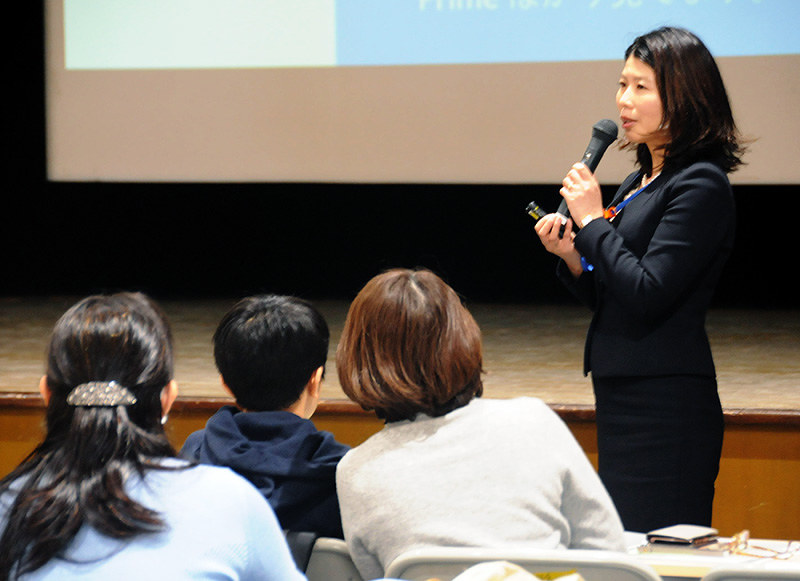 「世界や地域の未来を創造できるリーダーを育成する」とビジョンを語る叡智学園の林史校長=広島県庁で、東久保逸夫撮影