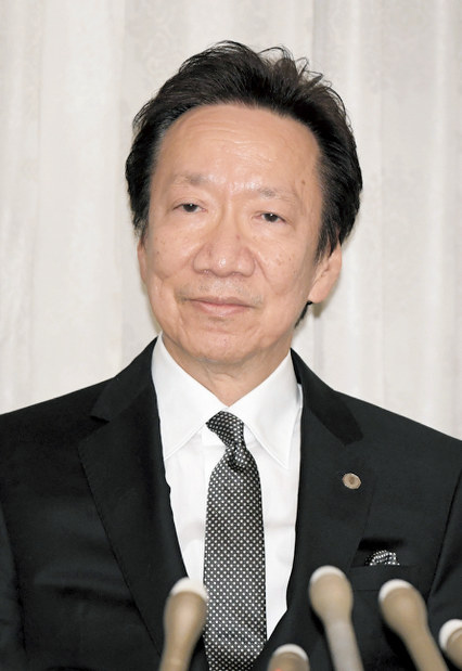 最高裁判事に就任した草野耕一氏=東京都千代田区の最高裁で2019年2月13日、竹内紀臣撮影