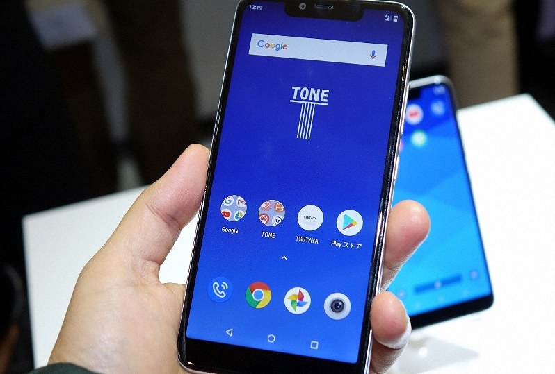 3月1日に発売する「トーンe19」。シンプルなミドルレンジモデルで価格を抑えた