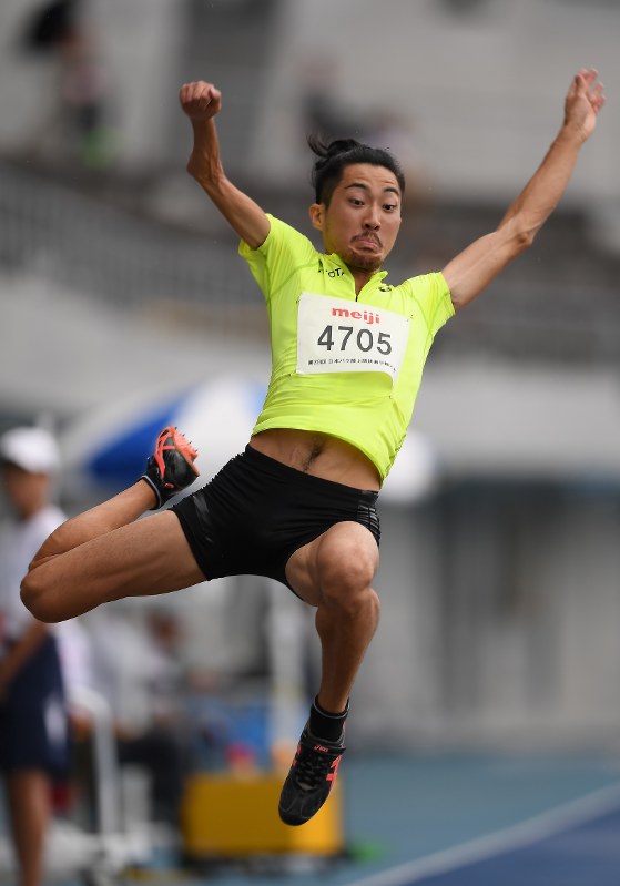 走り幅跳び男子(切断などT47)で7メートル15の日本記録を持つ芦田創=高松市の屋島レクザムフィールドで2018年9月1日、久保玲撮影