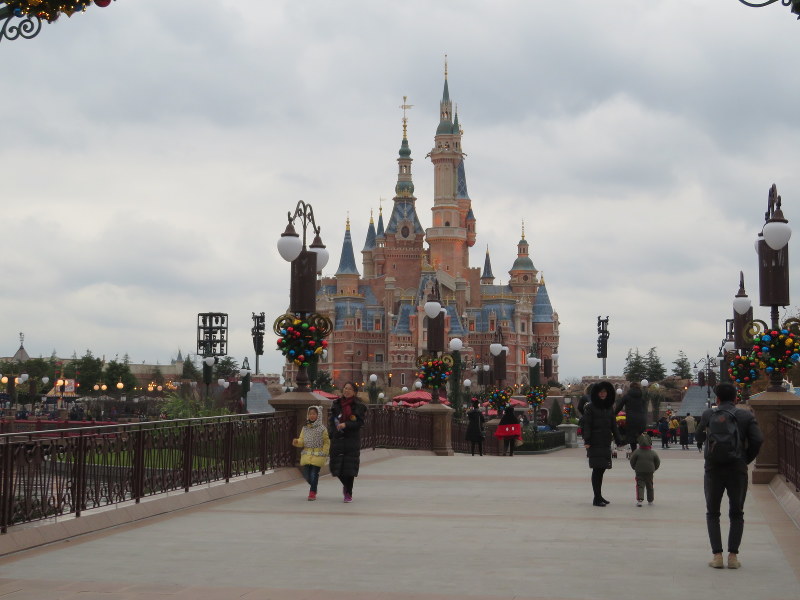 熱烈人気 上海ディズニー じわじわ 中国風 好感 6月で開園3年 写真特集2 3 毎日新聞