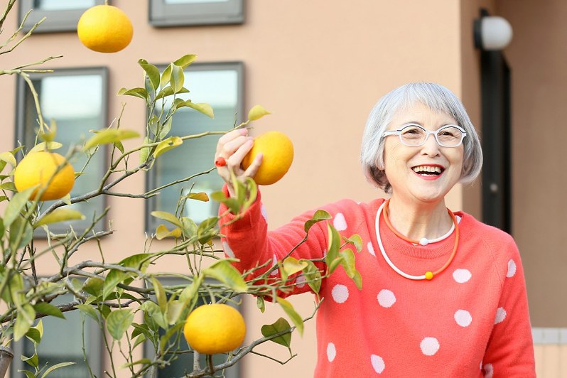 人生は夕方から楽しくなる 作家 角野栄子さん 今でも十分 宵っ張り 創作の原点 気になる 毎日新聞