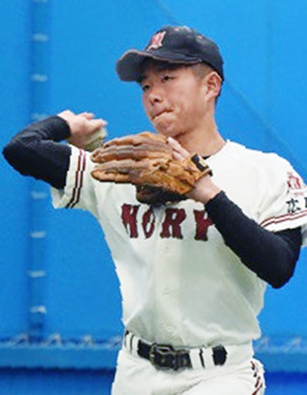 ともに前へ センバツ広陵 呉 選手紹介 １８止 広陵 村上太朗内野手 呉 梅田利功外野手 広島 毎日新聞