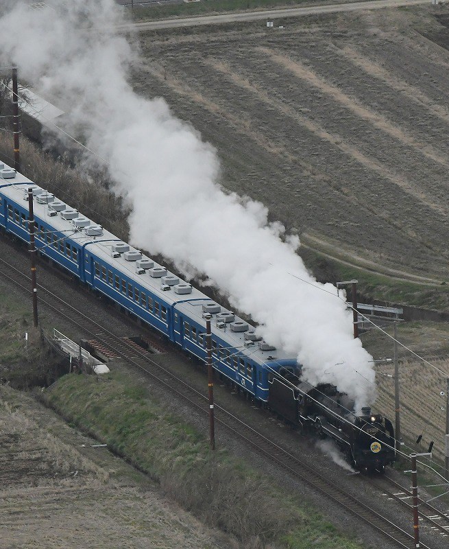 D51：煙を吐いて「デゴイチ」 「SL北びわこ号」でデビュー JR北陸線