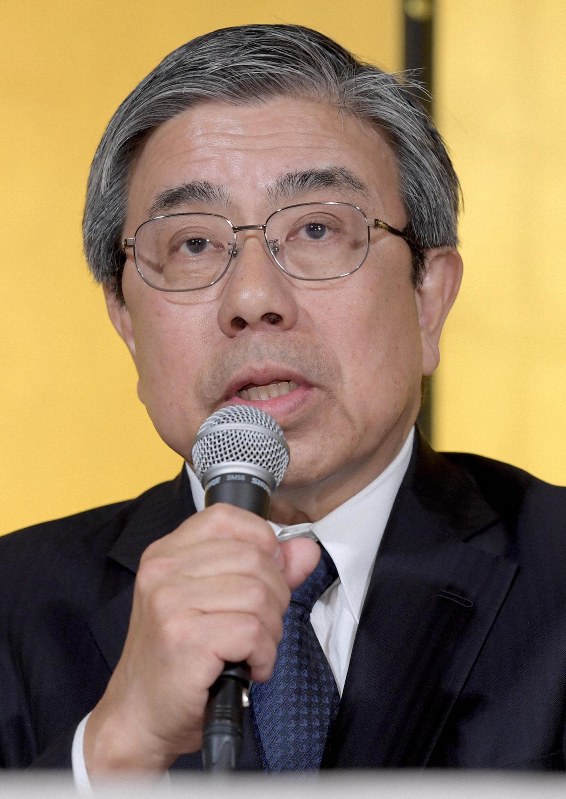 大阪府知事選への出馬を表明し、記者会見する小西禎一氏=大阪市北区で2019年3月11日午後5時14分、平川義之撮影