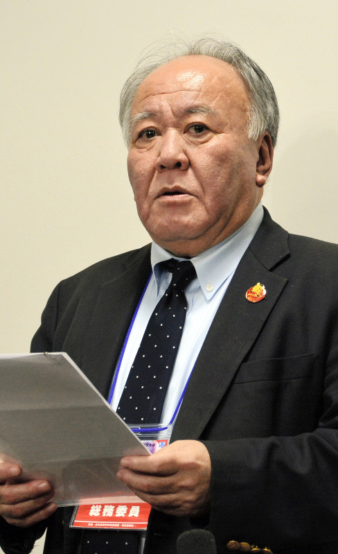 新潟県高野連の球数制限見送りを受けて説明する竹中雅彦・日本高野連事務局長=兵庫県西宮市の阪神甲子園球場で2019年3月18日、石川裕士撮影