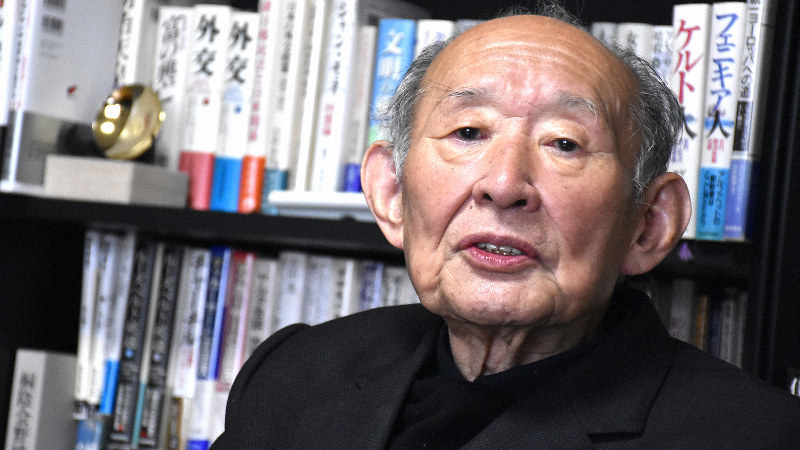 藤井裕久氏=須藤孝撮影