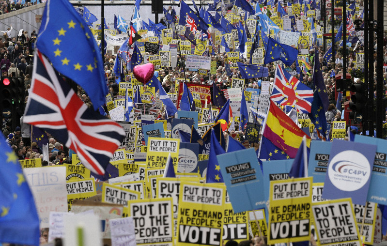 Over million take to streets in London to demand second Brexit referendum
