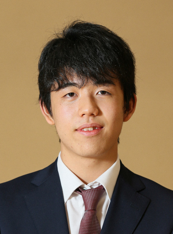 藤井聡太四段=東京都渋谷区で2017年10月28日、佐々木順一撮影