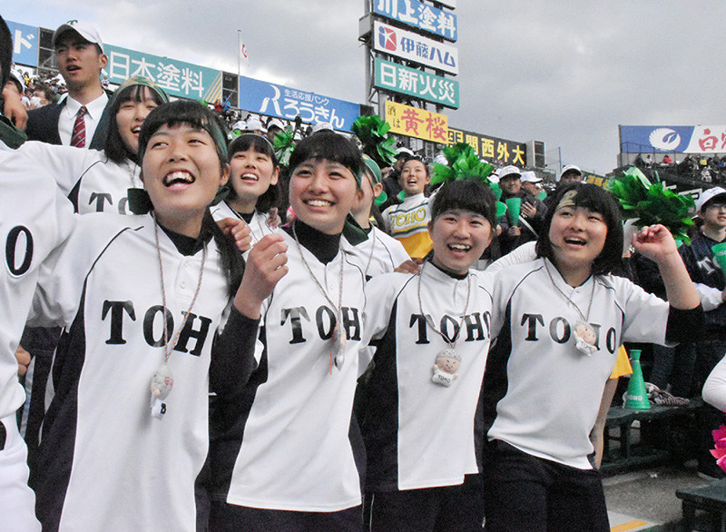 第９１回選抜高校野球 東邦 集中打で４強 六回打者一巡５点 愛知 毎日新聞