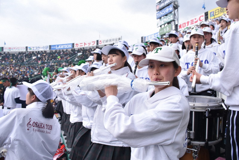 東邦マーチングバンド部が帰国、大阪桐蔭と初の合同演奏 決勝進出
