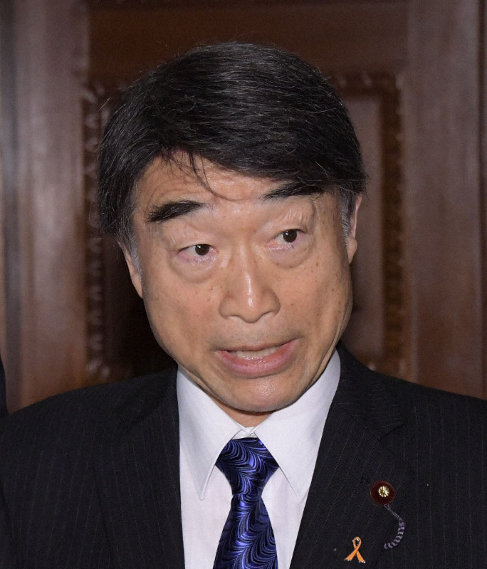 根本匠厚生労働相=川田雅浩撮影