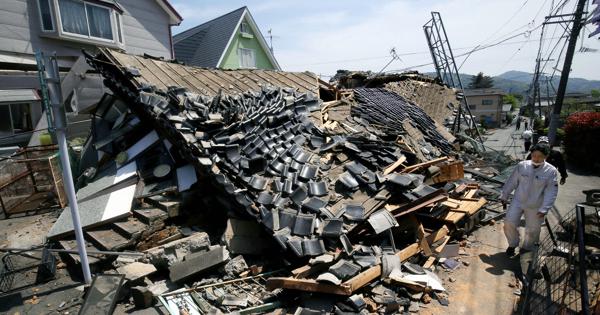 「ライオン放たれた」で顕在化した災害時の偽情報　自治体の模索