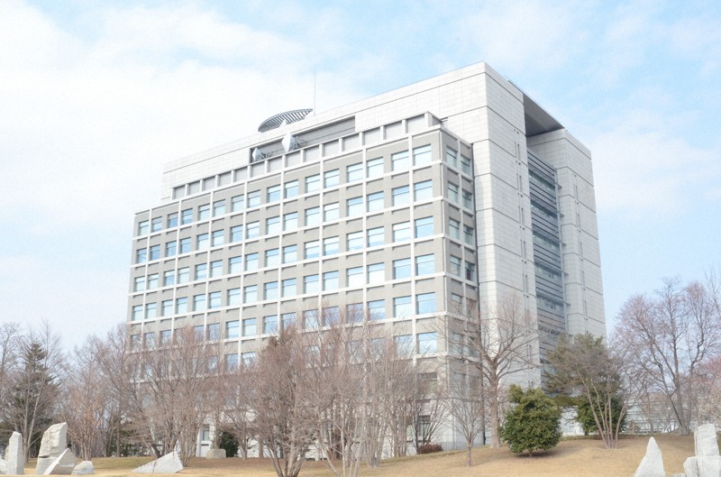 覆面パトカー追跡の車が死亡事故 茨城 八千代町 毎日新聞