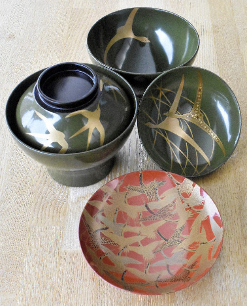 気軽に骨董を」 平安蚤の市、月1回開催 京都・岡崎公園 | 毎日新聞