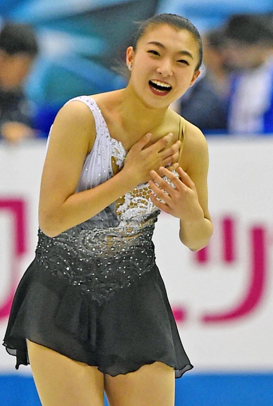 フィギュアスケート 女子フリー坂本3位 紀平は5位 日本は 銀 世界国別対抗戦 写真特集17 34 毎日新聞