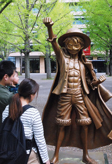 ルフィら ワンピース 像8体 設置自治体を決定 熊本県 写真特集3 7 毎日新聞