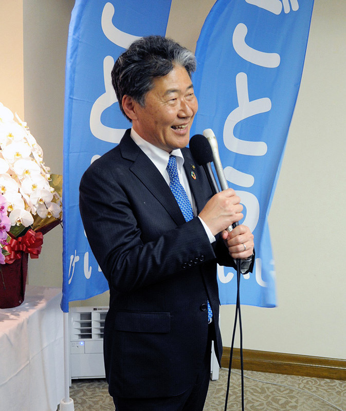 選挙 衆院１２区補選 統一地方選投開票 その２止 吹田市長選 寝屋川市長選 泉佐野市長選 大阪 毎日新聞