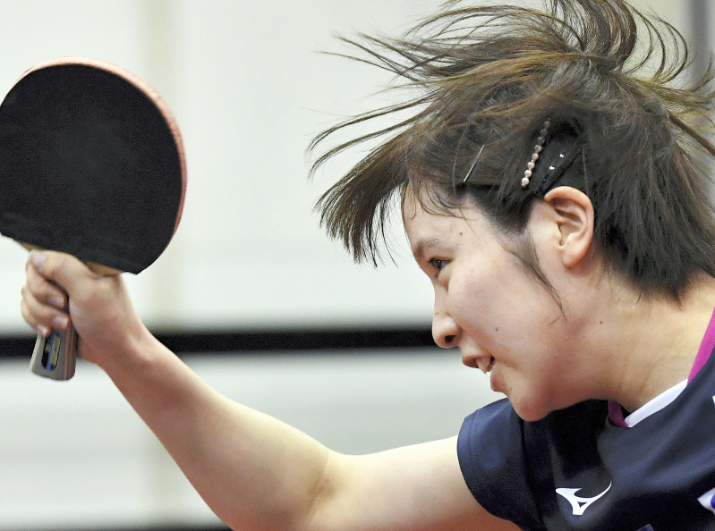 練習する平野=ハンガリー・ブダペストで2019年4月21日、大西岳彦撮影