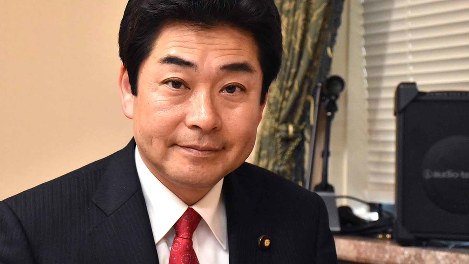 山井和則氏＝須藤孝撮影