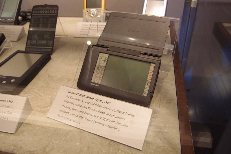 SHARP ZAURUS ザウルス SL-C3200 電子手帳 電子辞書 希少 【公式通販】