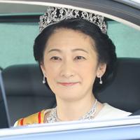「朝見の儀」のため、皇居に車で入られる皇嗣妃紀子さま＝皇居・半蔵門で２０１９年５月１日午前１０時４３分、宮武祐希撮影