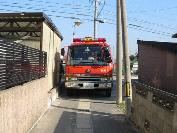 防災東海 消防 避難妨げる狭隘道路 条例で拡幅取り組む自治体も 毎日新聞