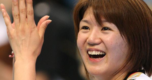 女子バレー、栗原恵が現役引退へ 元アテネ・北京五輪代表 [写真特集14