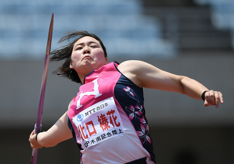 女子やり投げ 21歳北口が日本新 64メートル36 毎日新聞