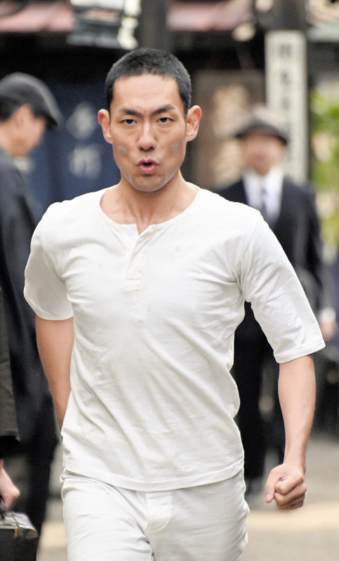 金栗四三を演じる中村勘九郎さん=NHK提供