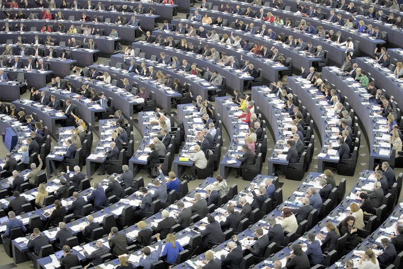 仏ストラスブールの欧州議会=AP
