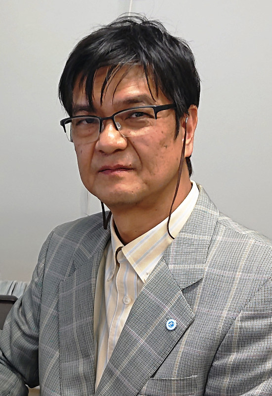 村中俊哉氏