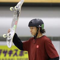 スケートボードデッキ　平野歩夢直筆サイン入り スケートボードデッキ 平野歩夢直筆サイン入り 2025年最新】平野