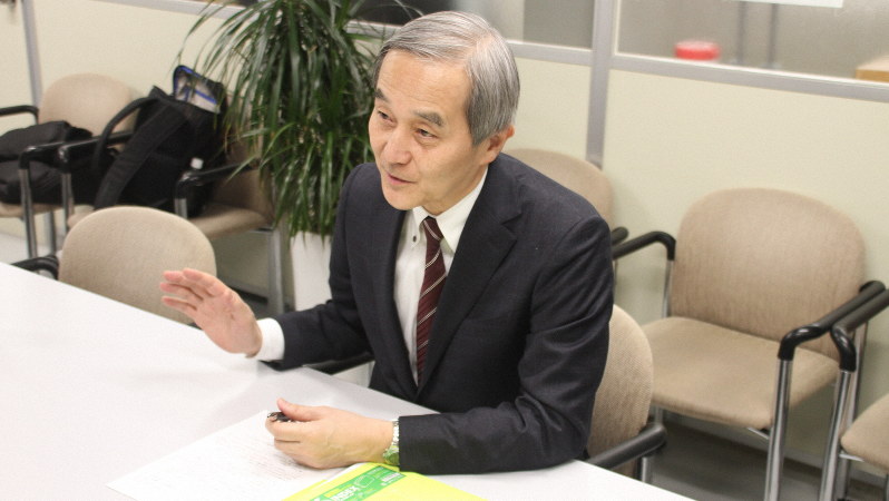 楠木新さん=2019年2月25日、川村彰撮影
