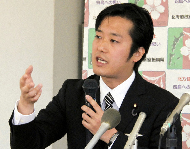 丸山穂高衆院議員=北海道根室市で2019年5月13日、本間浩昭撮影