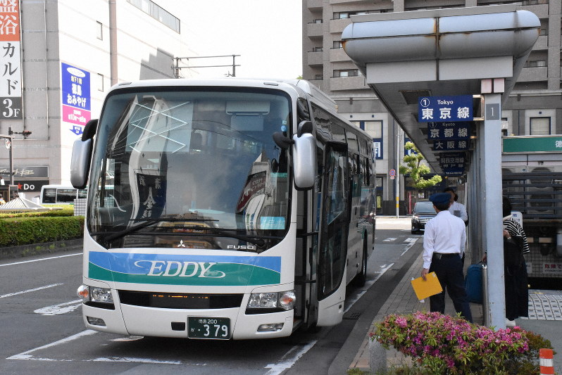 G20を受けて一部路線の運休を決めた高速バス=徳島市のJR徳島駅前高速バス乗り場で2019年5月16日午前8時58分、松山文音撮影