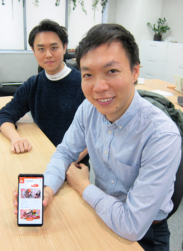 ゴチソーのフィリップ・ニュエン社長(手前)=大阪市北区で、真野森作撮影
