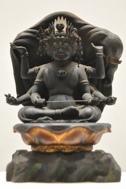 不気味かわいい？ 室町時代の大黒天立像が人気 京都・因幡堂平等寺の