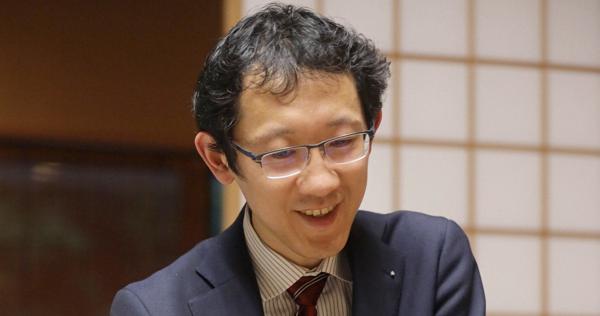 本因坊戦第2局、河野臨九段が中押し勝ちで2連勝 | 毎日新聞