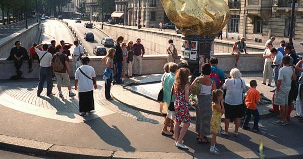 Paris wants a 'Princess Diana Square' at site of her death - The Mainichi