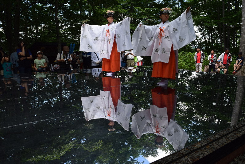 空気まつりで 空気に感謝 地下本殿で 御開帳 山形 毎日新聞