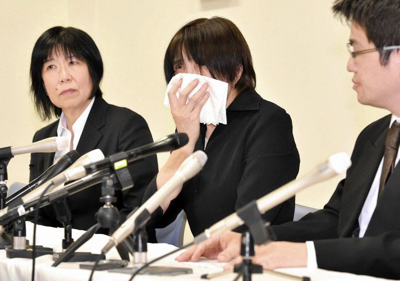 ｎｅｗｓの窓 メディア 被害者取材 厳しい目に堪える方法で 毎日新聞