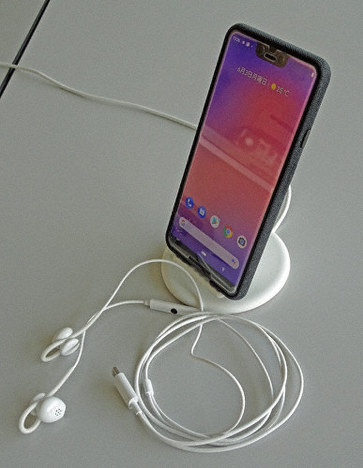 ピクセル3 XLと専用イヤホン