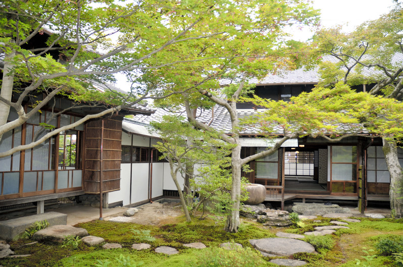 旧林家住宅 きょうリニューアルオープン 耐震補強 赤壁を復元 建築当初の姿に 一宮 愛知 毎日新聞