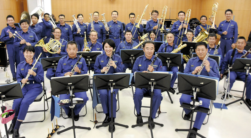 東京消防庁音楽隊 節目の晴れ舞台へ 創立７０年記念コン 来月から３カ所で カラーガーズ隊も参加 東京 毎日新聞